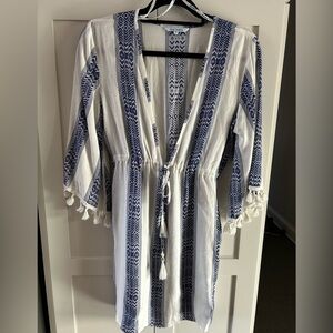 Blue Island Navy and White Geometric oil/beach coverup